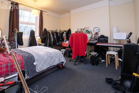 3 bedroom apartment to rent - Photo 3