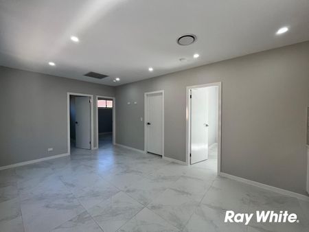 Newly Built Three Bedroom Granny Flat - Close to Hills Showground Metro Station - Photo 5