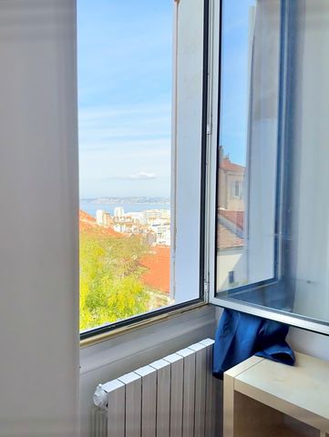 Location Appartement 2 pièces 58m² MARSEILLE 7ème - Photo 3