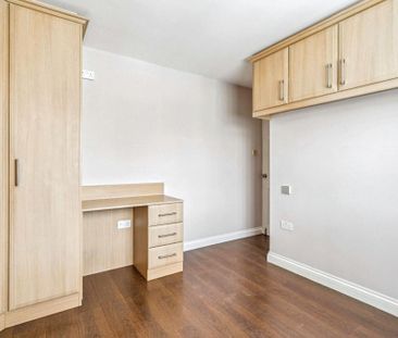 3 bedroom semi-detached house to rent - Photo 6