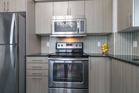 For Lease - 65 Speers Road Unit# 1503, Oakville, Ontario - Photo 2