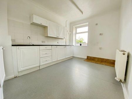 4 bedroom house to rent - Photo 2