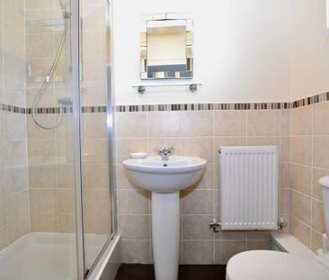 4 bedroom detached house to rent - Photo 5