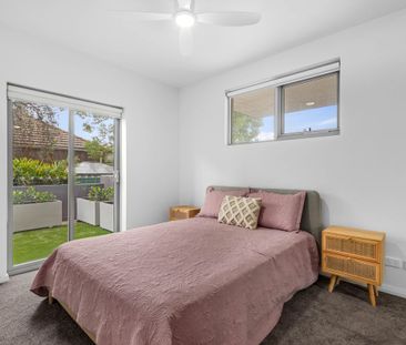 Perfectly combining modern comfort with exceptional outdoor space - Photo 5
