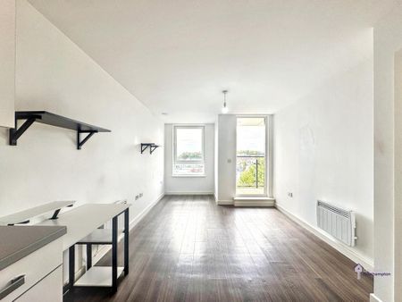 2 bedroom flat to rent - Photo 4