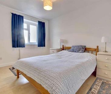 Newney Close, Portsmouth, PO2 - Photo 5