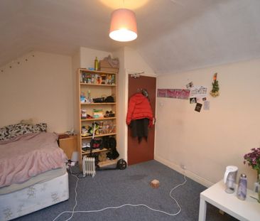 1 bed Mid Terraced House for Rent - Photo 1