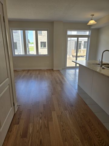 For Lease - 73 Keelson Street, Welland, Ontario - Photo 2