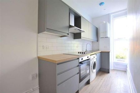 Burnt Ash Road, London, SE12 - Photo 5