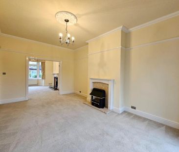 4 bedroom semi-detached house to rent - Photo 5