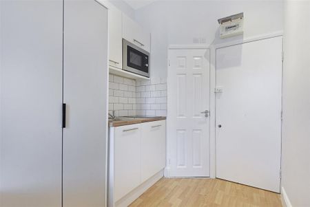 Studio to rent - Photo 3