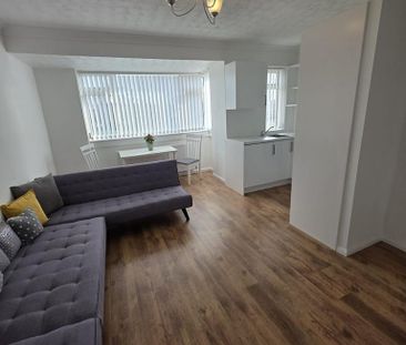 3 bedroom apartment to rent - Photo 1