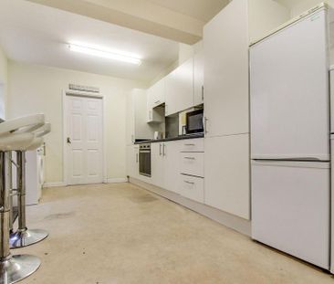 1 bedroom property to rent - Photo 4