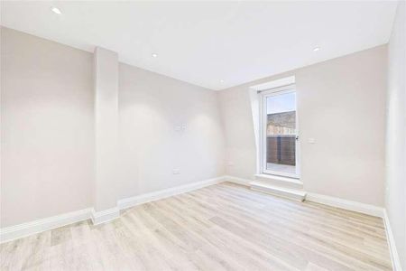 West Street, Maidenhead, Berkshire, SL6 - Photo 4