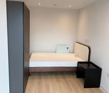 2 Bed Flat, Waterhouse Tower, M3 - Photo 6
