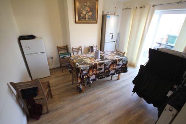 Heath Road, Uxbridge, UB10 - Photo 1