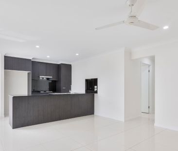 1/61 The Heights Boulevard, Pimpama QLD 4209 - House For Rent - $65... - Photo 3