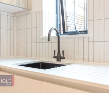 4 bedroom terraced house to rent - Photo 5