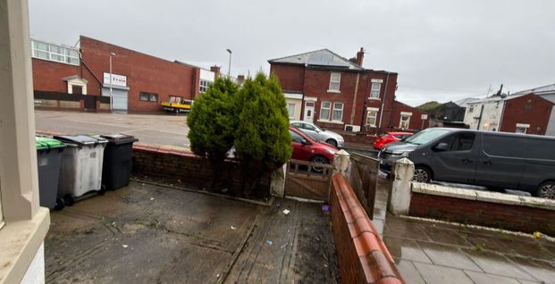 Victory Road, Blackpool, FY1 3JT - Photo 1