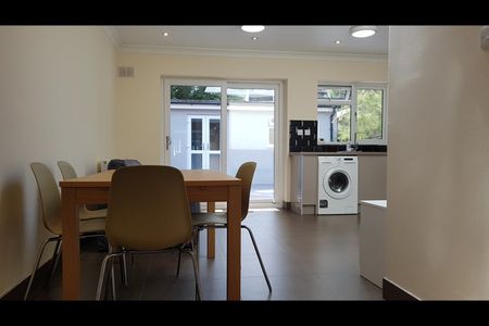 2 Bed Flat, London, SW4 - Photo 3