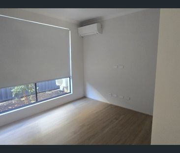 71 Formby Road, Meadow Springs, WA 6210 - Photo 6