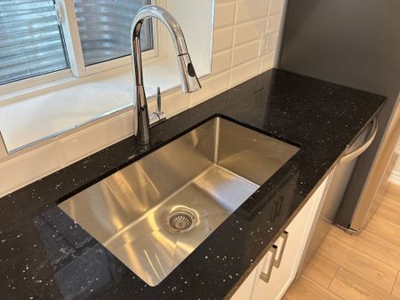 For Lease - 65 Stormont Trail, Vaughan, Ontario - Photo 3