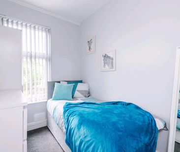 🛏️ Well-Kept HMO with single and double rooms - Photo 2