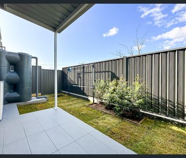 Riverstone Family Townhouse For Lease - Photo 1