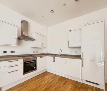 Bartley Way, Hook, Hampshire, RG27 - Photo 3