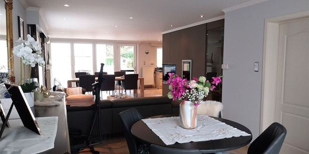 Woning te huur in Lummen voor € 2.000 met 3 slaapkamers - Photo 1