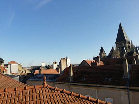 *Studio meublé à louer sur Metz centre - Photo 3