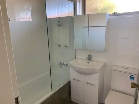 4/30 Westbury Street ST KILDA EAST - Photo 5