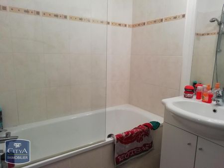 Location Maison 2 pièces 47m² LE POINCONNET 36330 - Photo 4