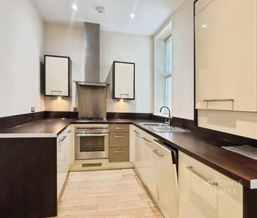 2 bedroom flat to rent - Photo 3