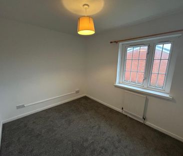 3 bedroom terraced house to rent - Photo 6
