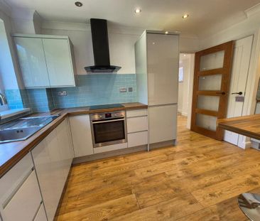 3 bedroom terraced house to rent - Photo 6