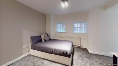 3 bedroom property to rent in Manchester - Photo 4