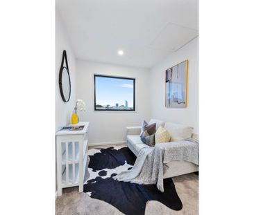 Exceptionally designed home at Takapuna - Photo 3