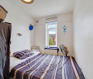 4 bedroom terraced house to rent - Photo 6