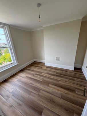 1 Bed Flat, Beaconsfield Villas, BN1 - Photo 1