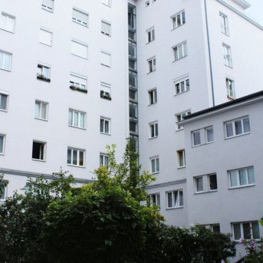 Top 2-Zimmer-Wohnung nahe der Hauptuniversität Wien - Photo 1