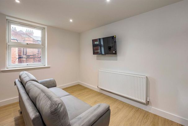 1 bedroom house of multiple occupation to rent - Photo 1