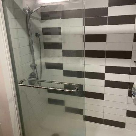 Septembre Gratuit!!! Cessation de Bail à Boisbriand – Beau 3 ½ propre, lumineux et moderne - Photo 3