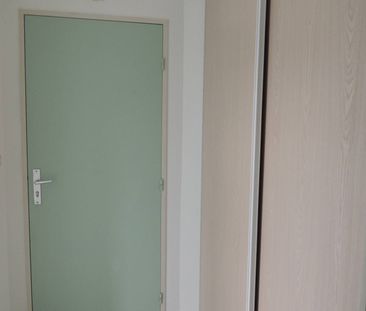 Location Appartement 1 pièce 22m² CLERMONT FERRAND 63000 - Photo 2