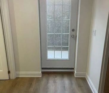 15 Mendoza Drive #Basement - Photo 2