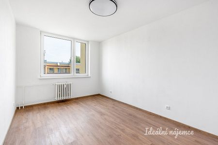 Pronájem bytu 3+1 80 m² - Photo 3