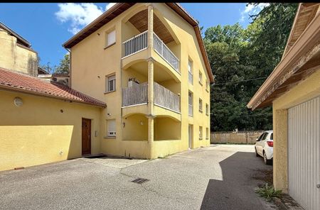 appartement 82m2, terrasse, 3 chambres, place de parking - Photo 3