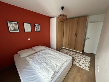 Location Appartement 3 pièces Meublé 62m² LYON 7ème - Photo 2
