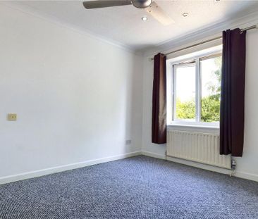 2 bedroom maisonette to rent - Photo 4