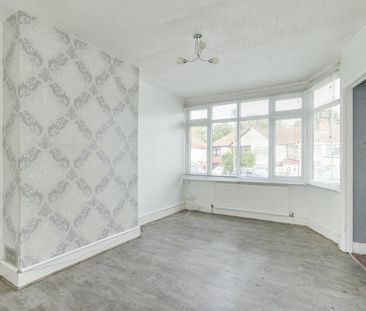 End Of Terrace House to rent - Parkside Avenue, Bexleyheath, DA7 - Photo 2